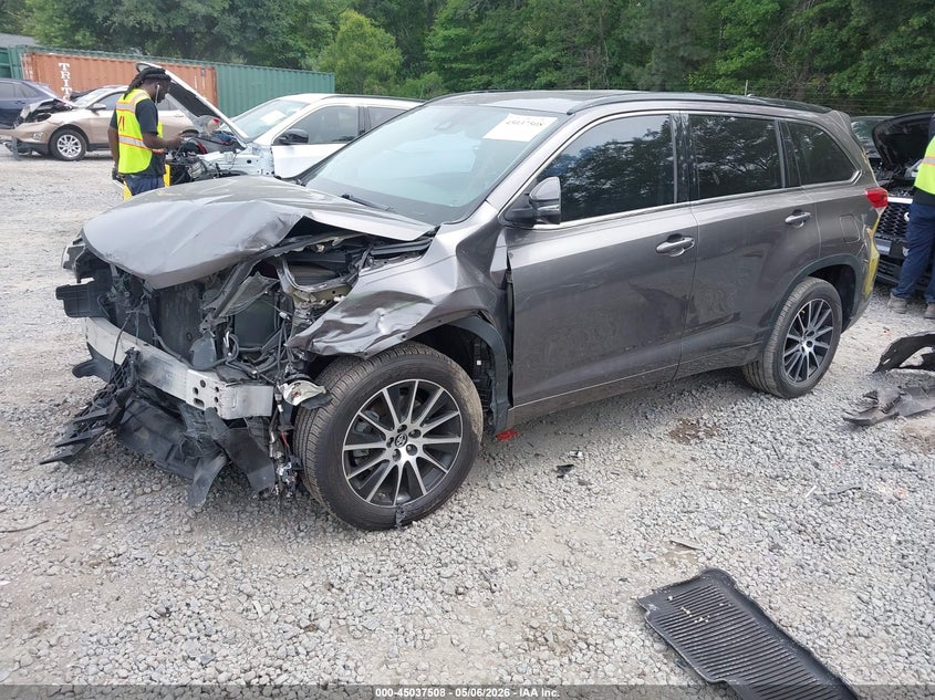 Vin: 5tdkzrfh2hs520371, lot: 45535025, toyota highlander se 20172