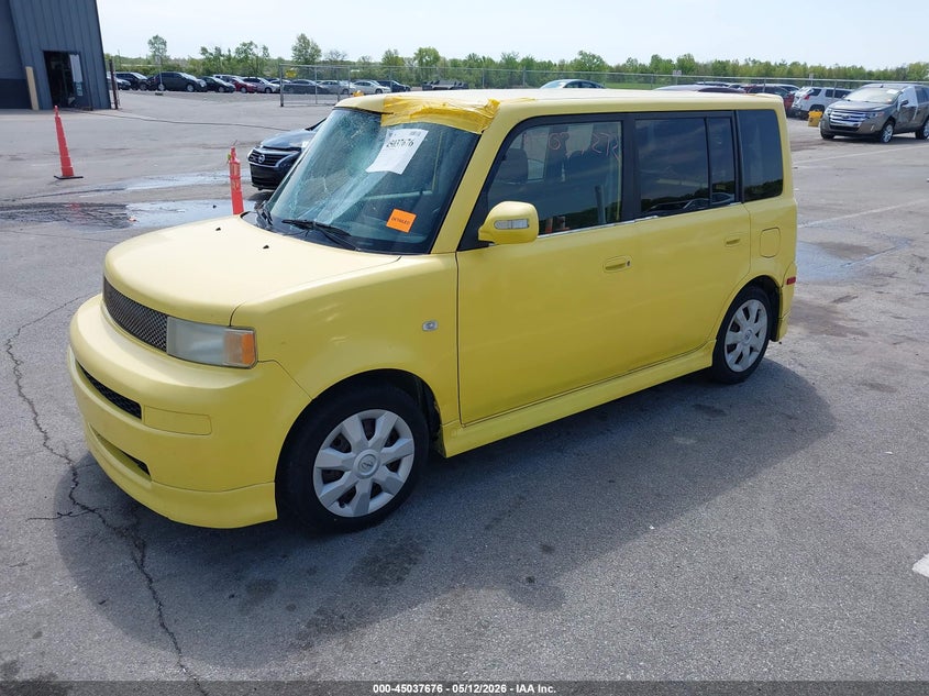 JTLKT334054016784 2005 Scion Xb photo 1