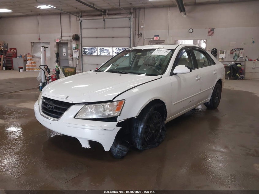 2009 HYUNDAI SONATA auction photo 2