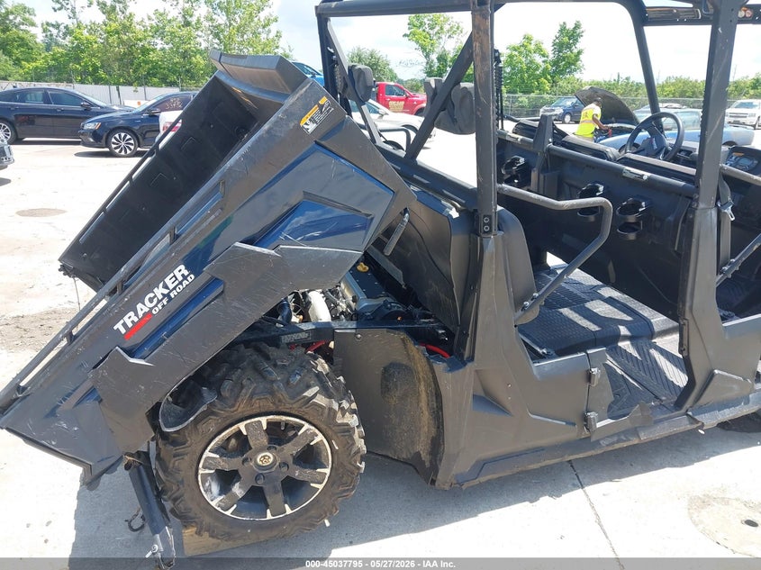2024 TRACKER OFF ROAD 800 SX LE C auction photo 6