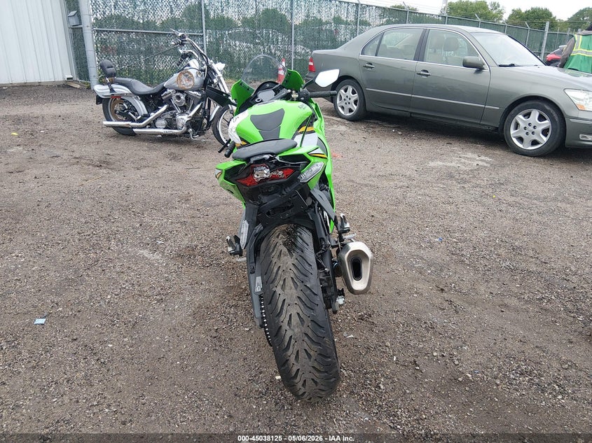 2025 KAWASAKI ZX1002 auction photo 6