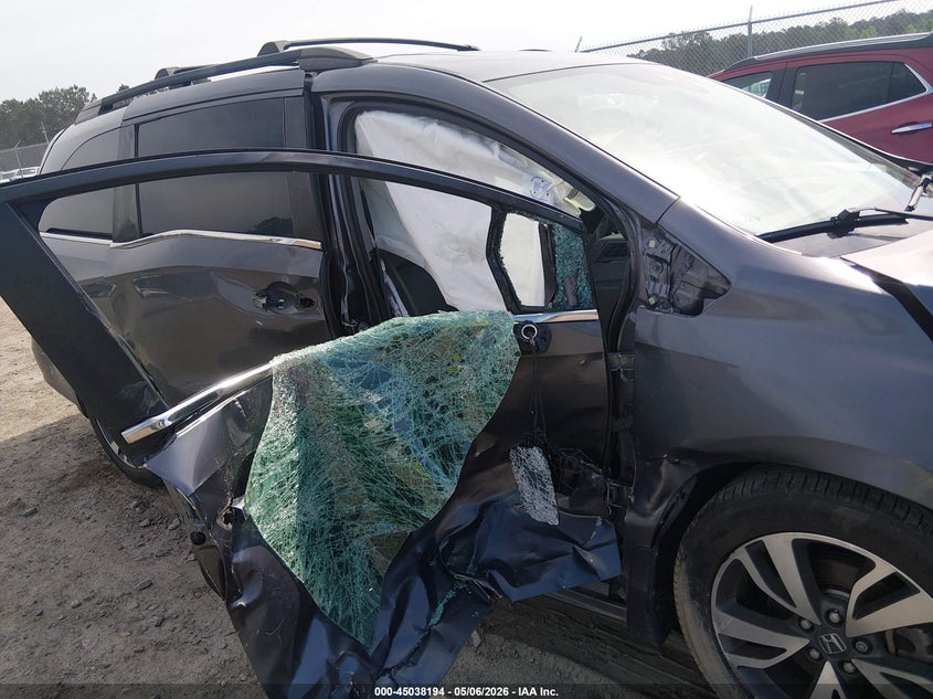 2022 Honda Odyssey Touring VIN: 5FNRL6H82NB027219 Lot: 45038194