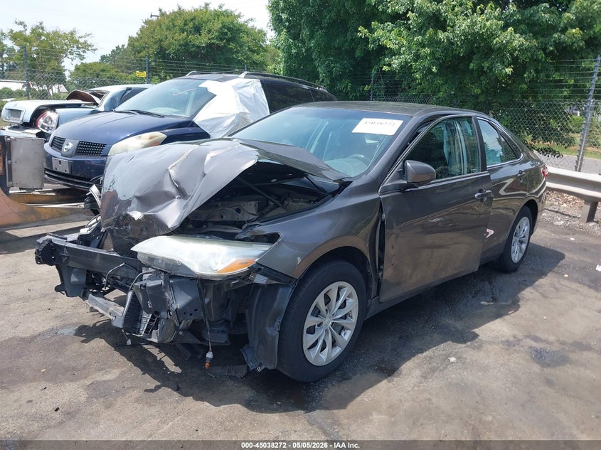2016 Toyota Camry Le 4T1BF1FK5GU131025 photo 1