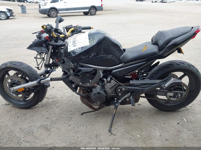 2011 Yamaha Fz6 R VIN: JYARJ18E3BA007589 Lot: 45038288