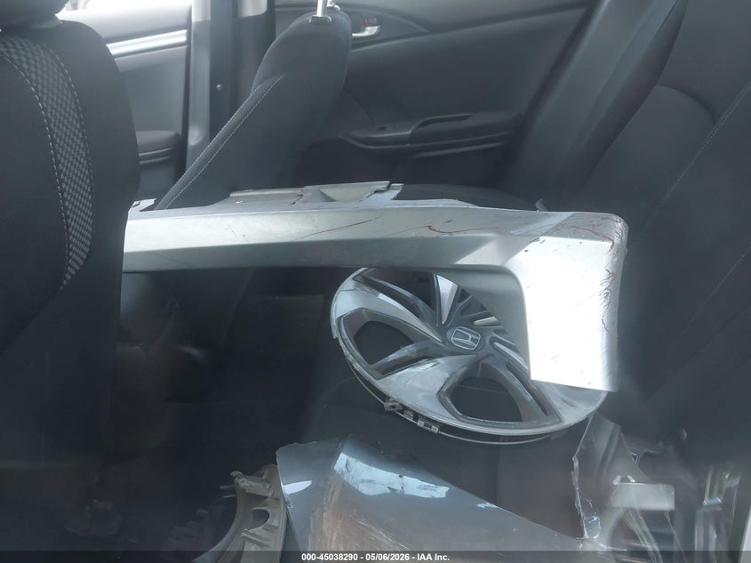 VIN 2HGFC2F65KH529064 2019 HONDA CIVIC LX