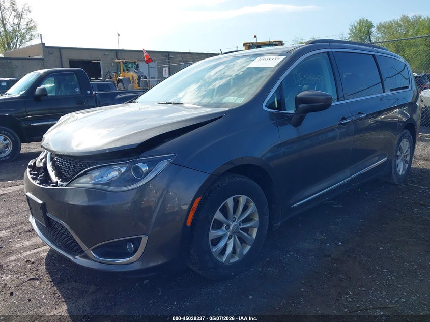 2017 Chrysler Pacifica Touring-L 2C4RC1BG9HR719988 photo 1