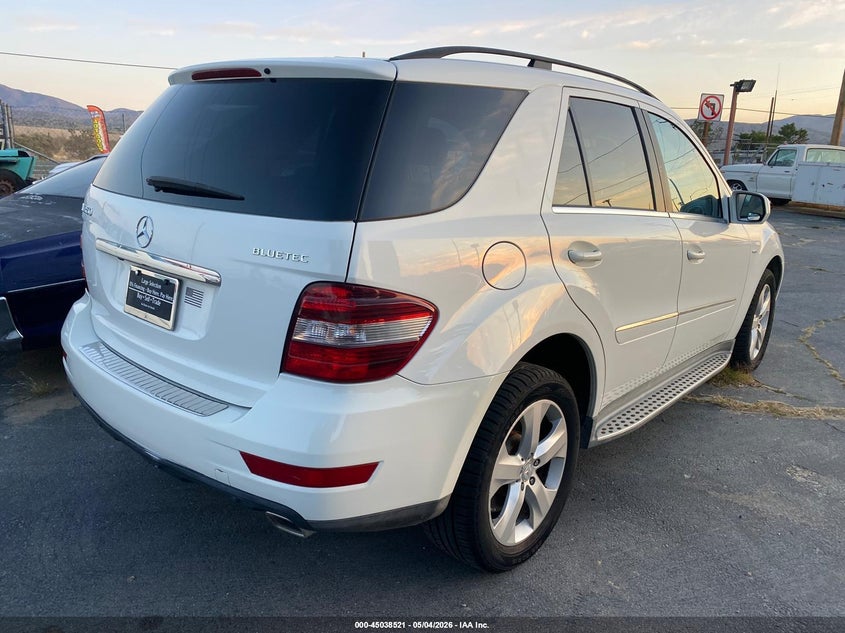2010 MERCEDES-BENZ ML 350 BLUETEC auction photo 4