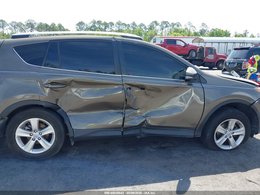 2013 TOYOTA RAV4 auction photo 6