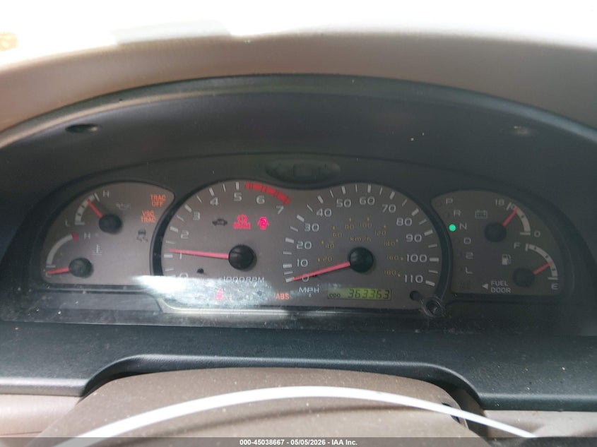 2002 Toyota Sequoia Limited V8 VIN: 5TDZT38A12S106678 Lot: 45038667