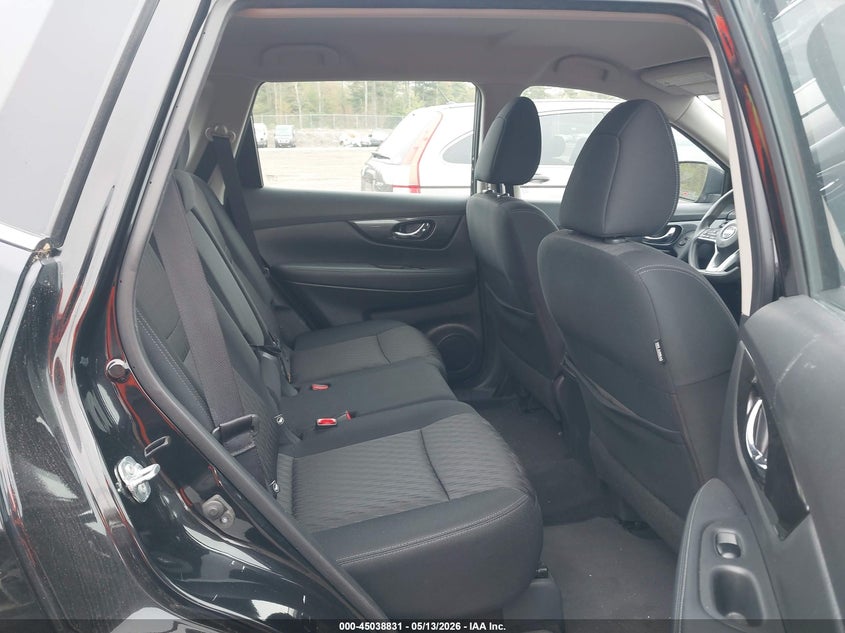 VIN KNMAT2MV5JP585941 2018 NISSAN ROGUE S