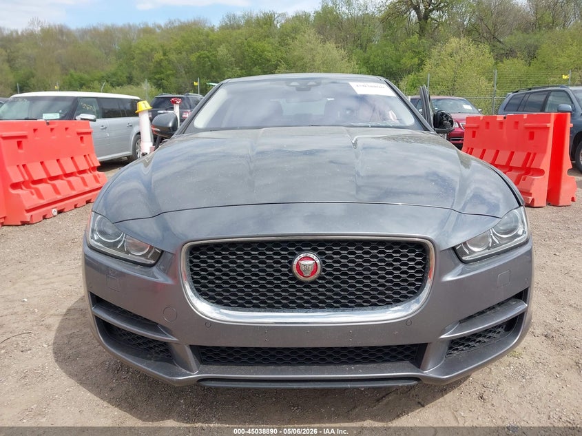 2017 Jaguar Xe 35T Premium VIN: SAJAJ4BV5HA962559 Lot: 45038890
