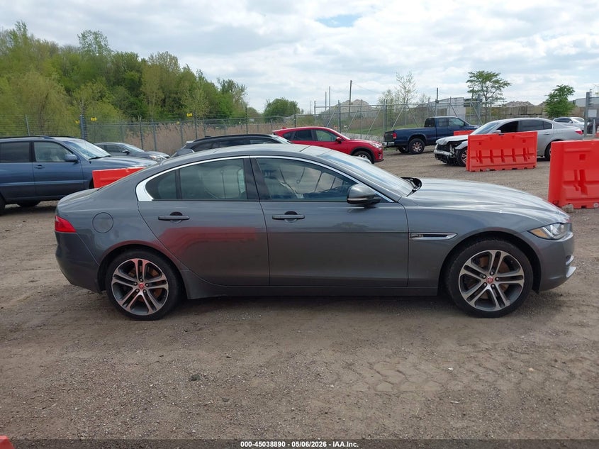 2017 Jaguar Xe 35T Premium VIN: SAJAJ4BV5HA962559 Lot: 45038890