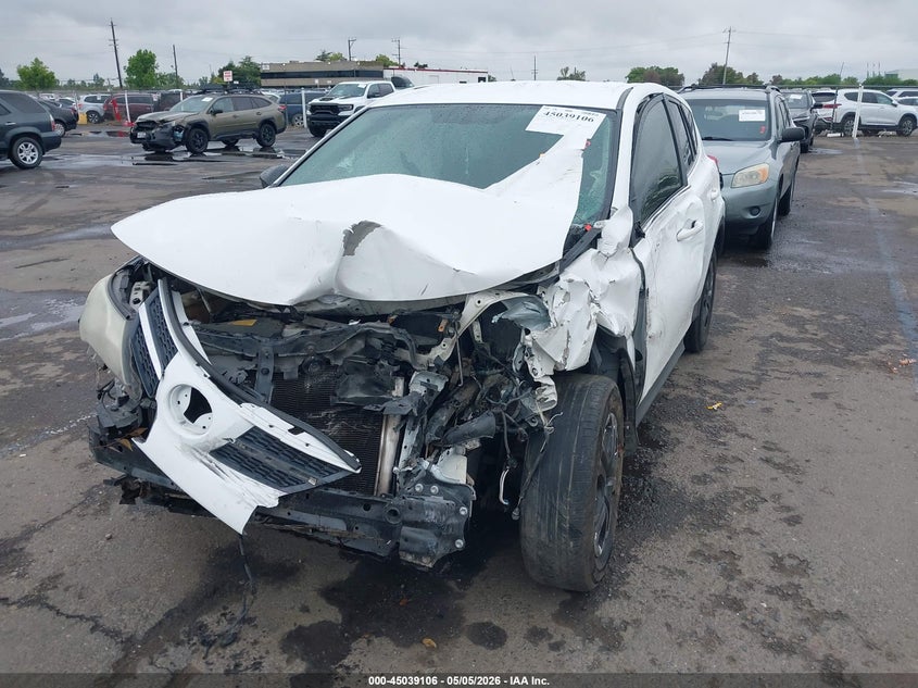 JTMZFREV4FJ040485 2015 Toyota Rav4 Le photo 1