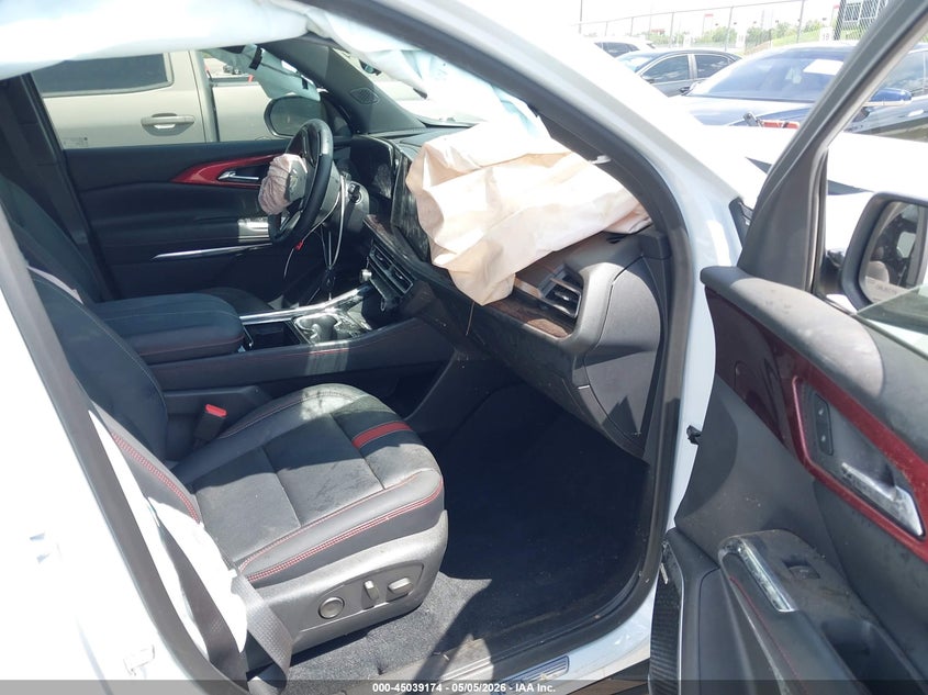 2026 CHEVROLET TRAVERSE auction photo 5