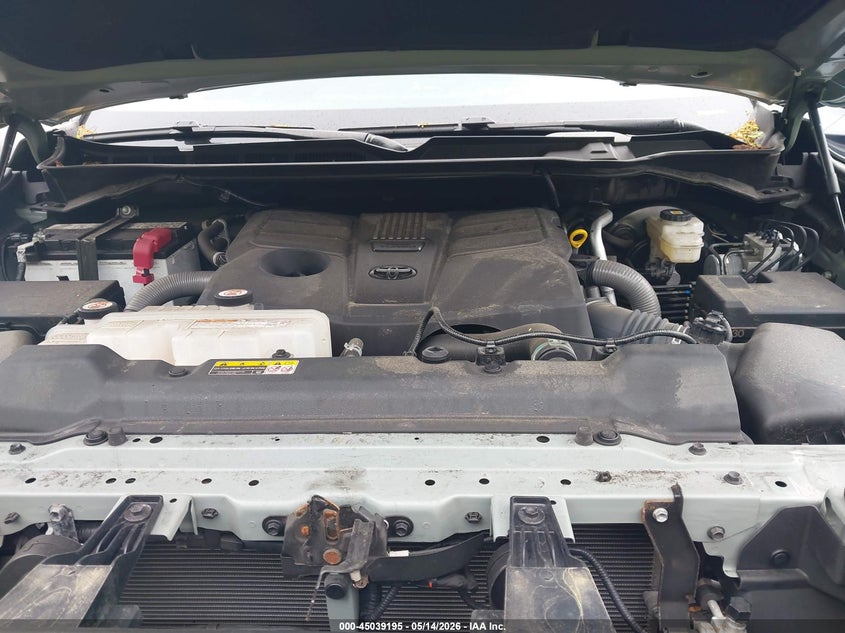 TOYOTA TUNDRA - zdjęcie 9