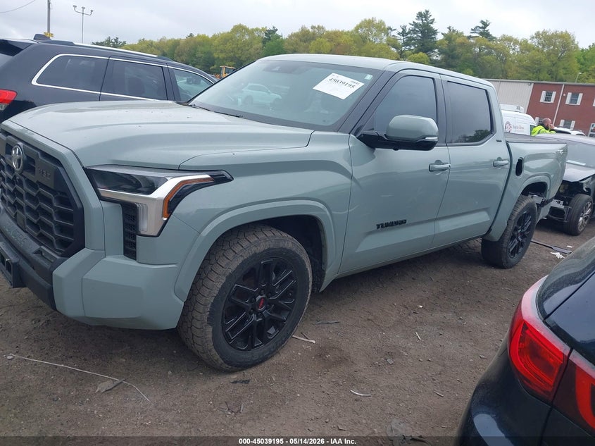 TOYOTA TUNDRA - zdjęcie 2