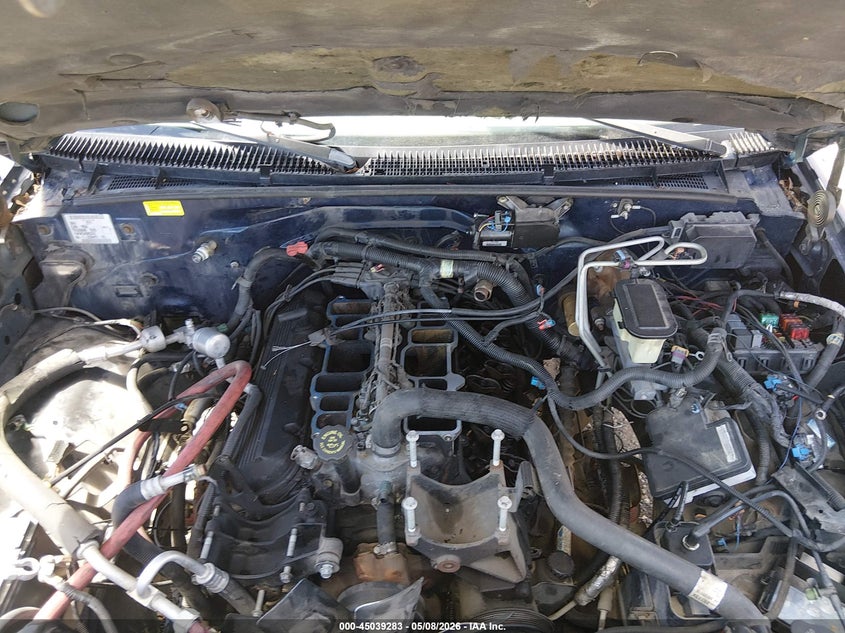 1999 GMC Suburban 2500 Sl VIN: 1GKGK26J6XJ774007 Lot: 45039283