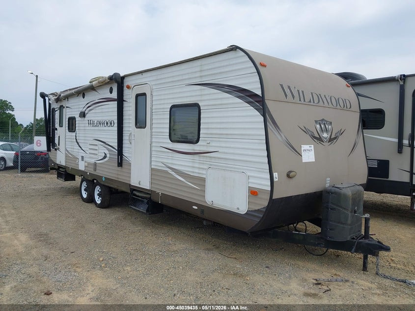 2015 WILDWOOD FOREST RIVER TRAVEL TRAILER auction photo 1