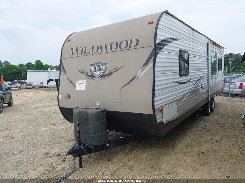 2015 WILDWOOD FOREST RIVER TRAVEL TRAILER auction photo 2