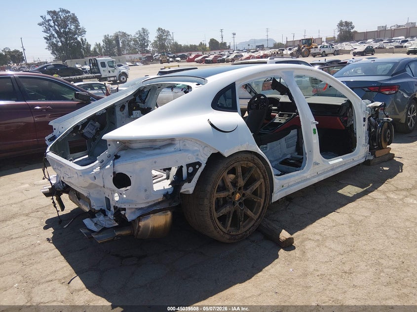 2024 PORSCHE PANAMERA auction photo 4
