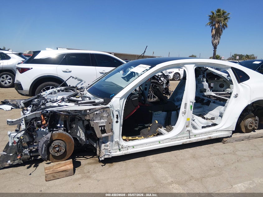 2024 PORSCHE PANAMERA auction photo 6