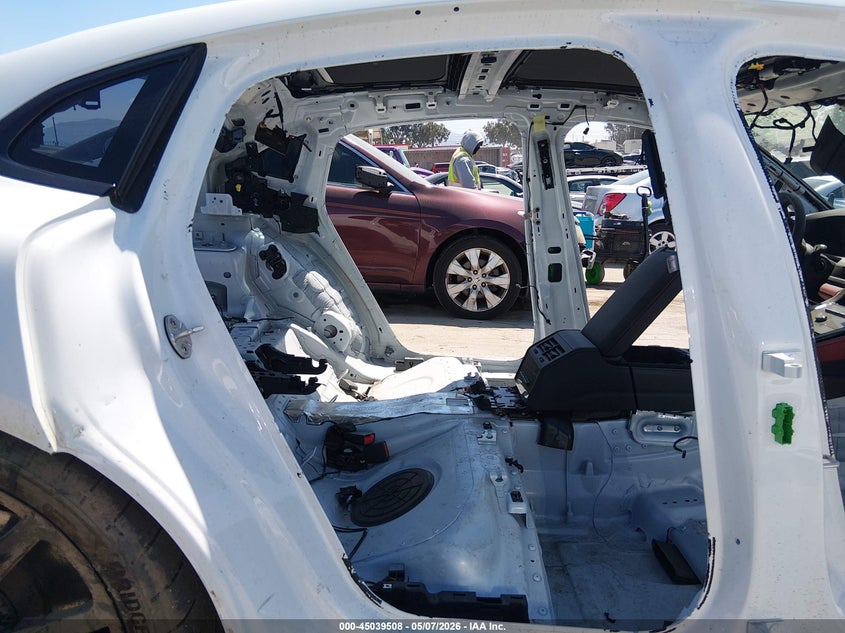 2024 PORSCHE PANAMERA auction photo 8