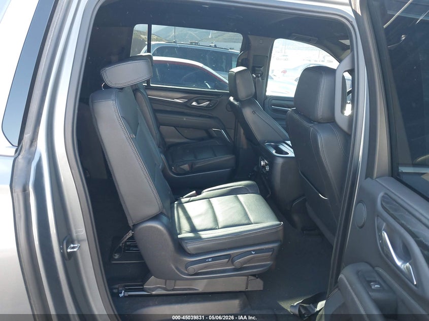 2022 GMC Yukon Xl 4Wd Denali VIN: 1GKS2JKL9NR123173 Lot: 45039831