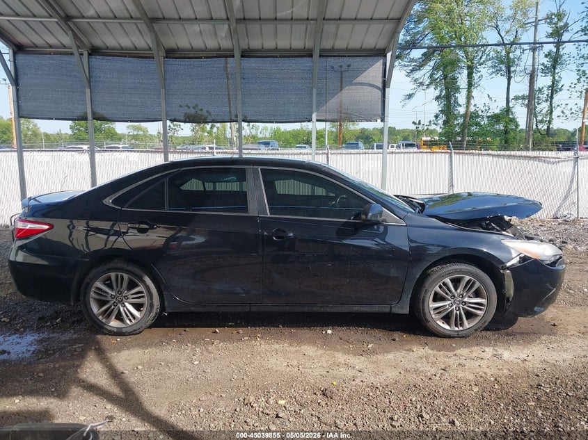 TOYOTA CAMRY - zdjęcie 14