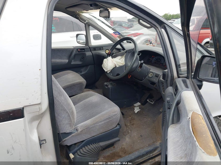 1996 TOYOTA VAN auction photo 5