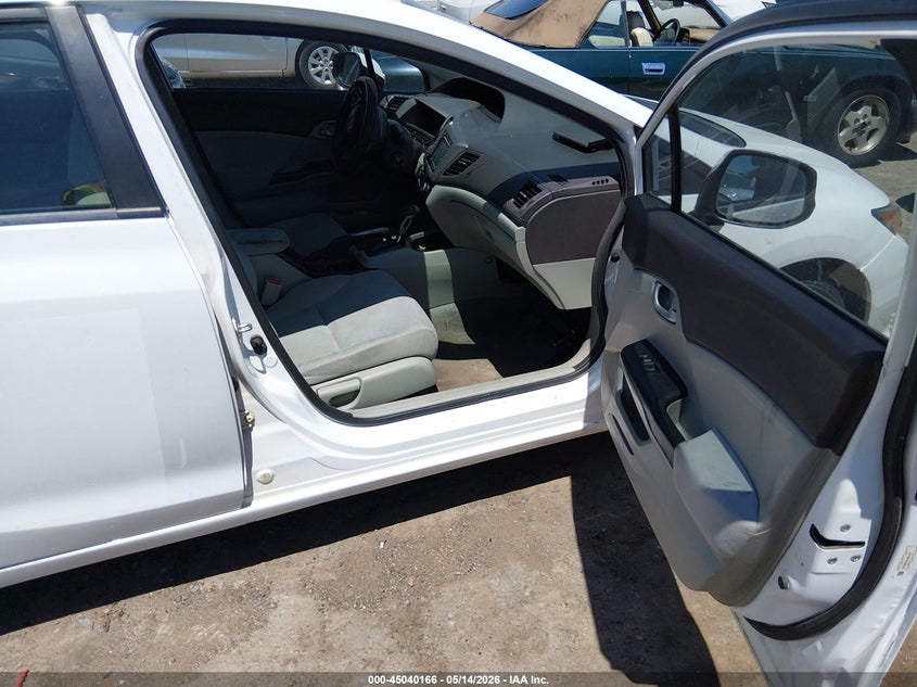 2012 Honda Civic 1.8 Natural Gas white Lot 111045040166 Vin 19XFB5F51CE002727