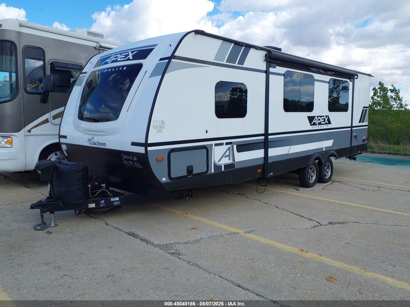 5ZT2CXSB6NS042657 2022 Coachmen Apex Ultra Lite photo 1
