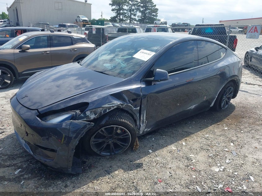 2024 Tesla Model Y Long Range Single Motor Rear-Wheel Drive/Rwd 7SAYGDED3RA303984 photo 1