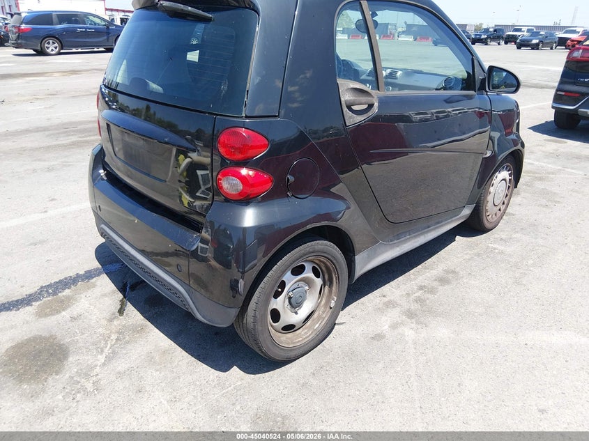 Vin: wmeej3ba4dk626852, lot: 45538041, smart fortwo pure 20134