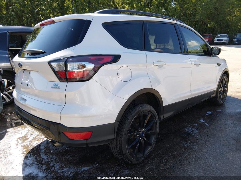 Vin: 1fmcu0gd5hud46278, lot: 45538088, ford escape se 20174