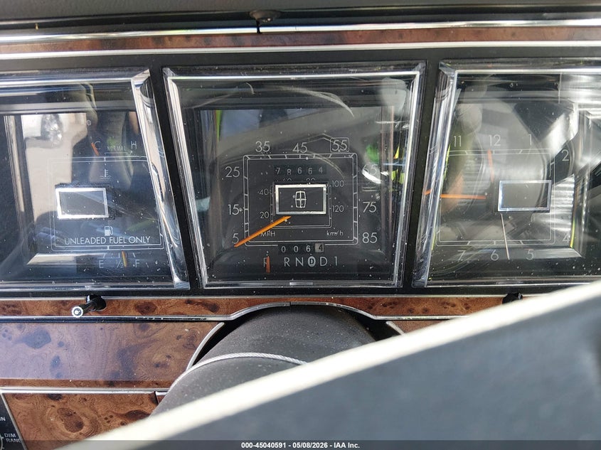 1986 Lincoln Town Car VIN: 1LNBP96F2GY657667 Lot: 45040591