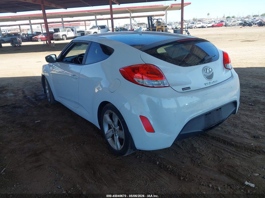 2012 Hyundai Veloster 1.6 Base W/Gray white Lot 111045040670 Vin KMHTC6AD2CU066048