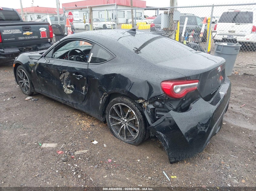 Vin: jf1znaa1xj8700073, lot: 45538473, toyota 86 20183
