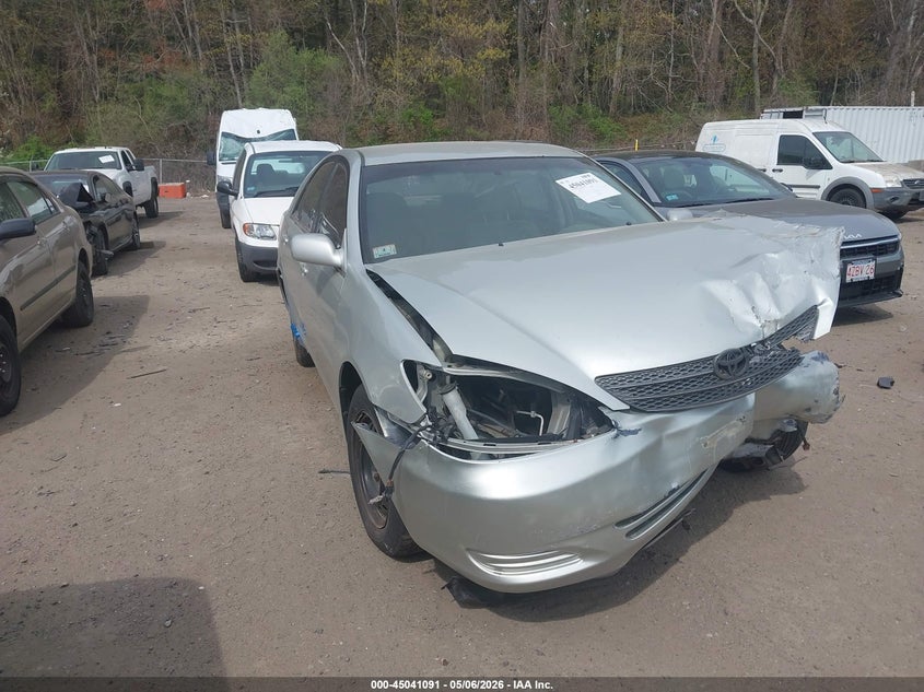 2004 TOYOTA CAMRY LE