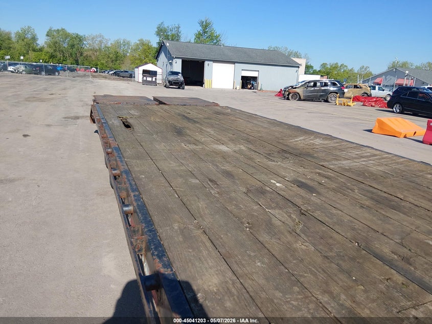 2018 Pj 30' Gooseneck Flatbe VIN: 4J5FS2826J3030969 Lot: 45041203