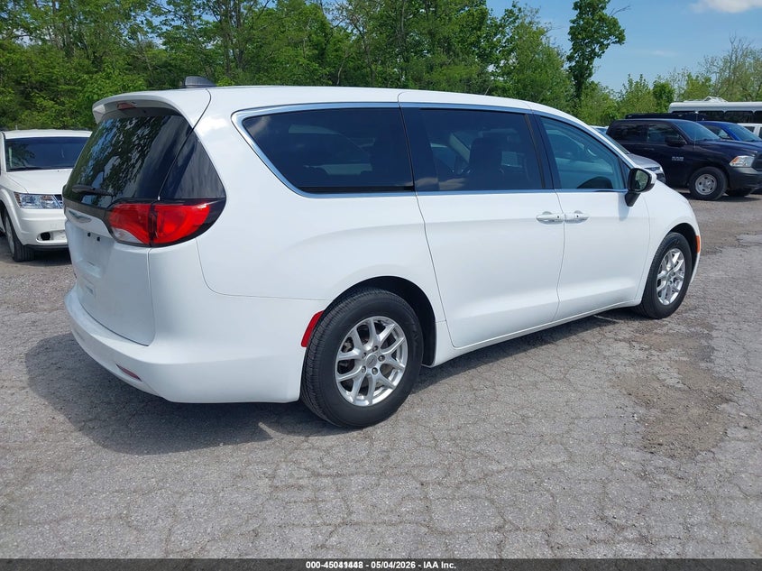 Vin: 2c4rc1cg8nr146639, lot: 45538965, chrysler voyager lx 20224