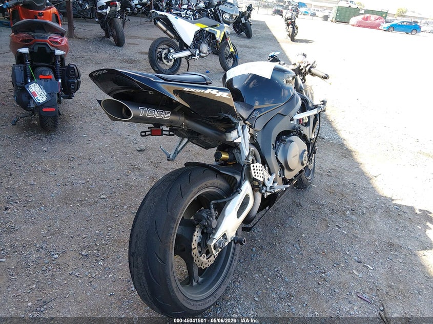 HONDA CBR1000 2006