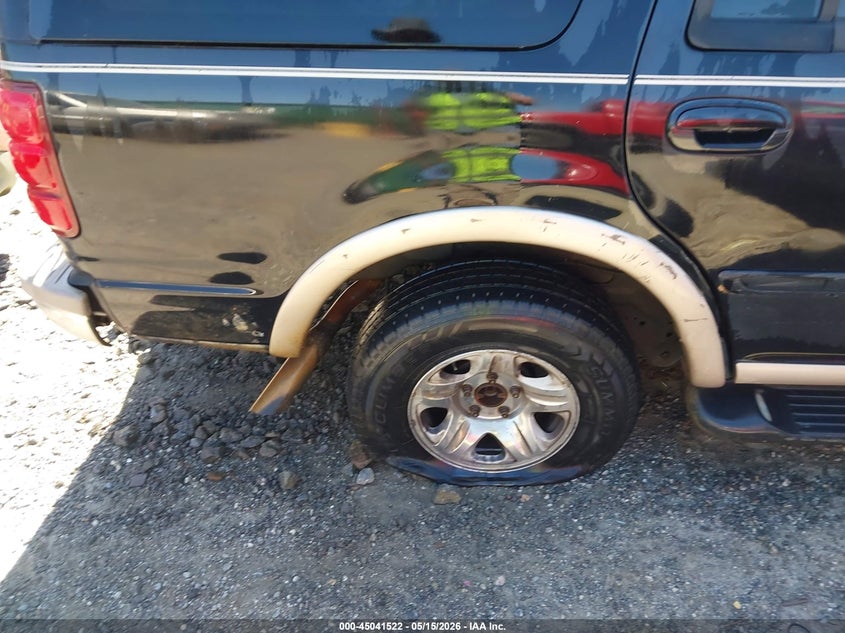 1998 Ford Expedition Eddie Bauer/Xlt VIN: 1FMEU17L8WLA00248 Lot: 45041522