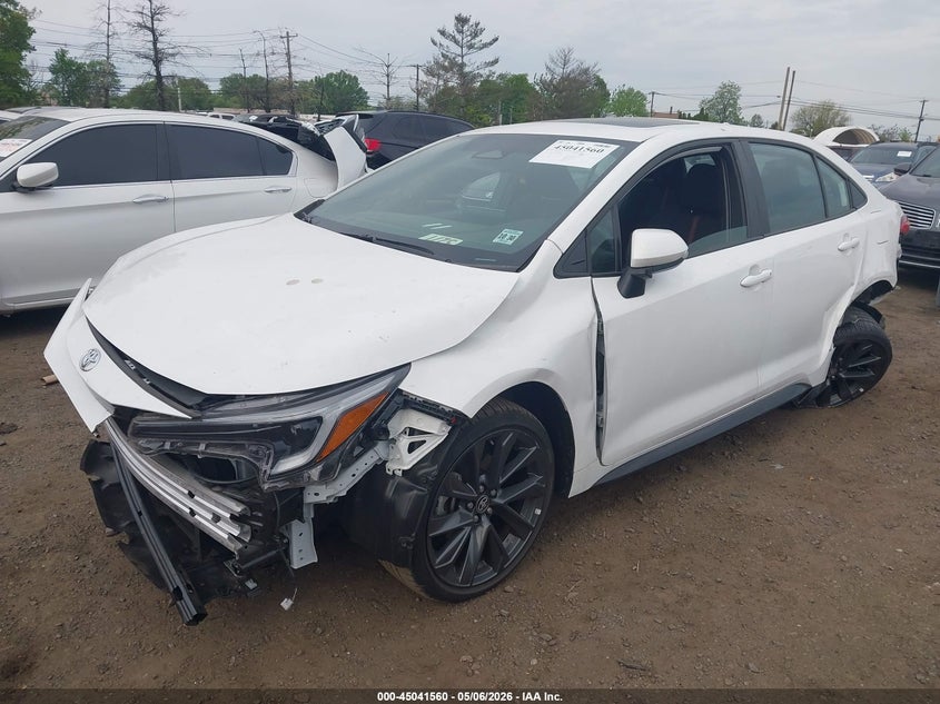 2024 TOYOTA COROLLA auction photo 2