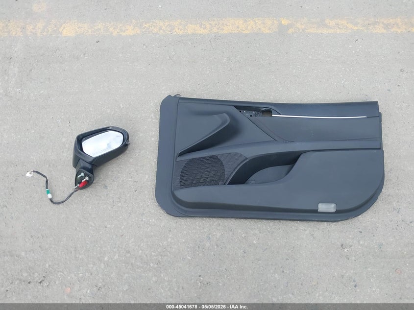 2018 TOYOTA CAMRY XLE — Photo 12