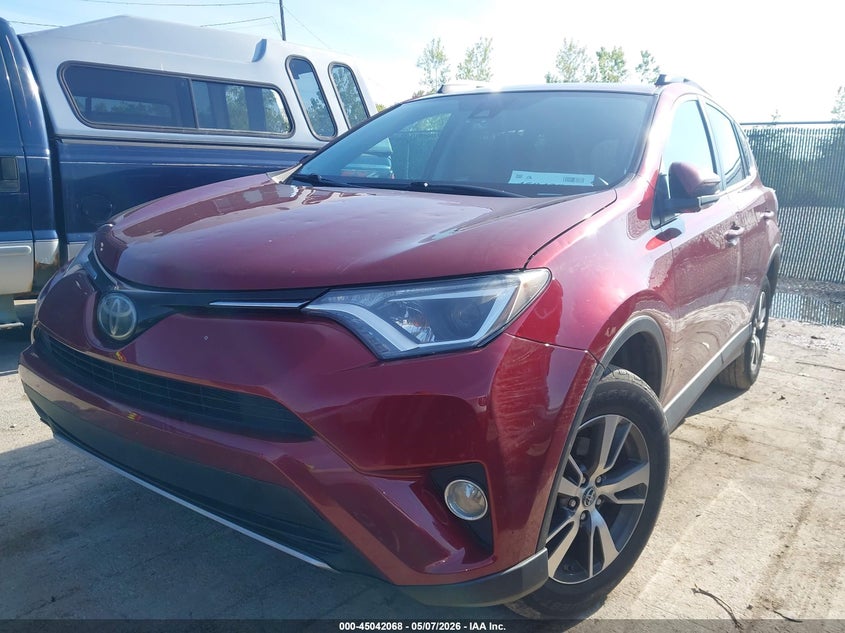 2018 Toyota Rav4 Xle 2T3RFREV7JW730645 photo 1