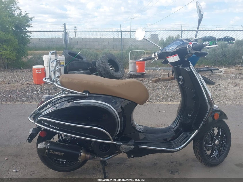 2023 Vespa Primavera/Sprint 150 VIN: ZAPM818G8P5910041 Lot: 45042109