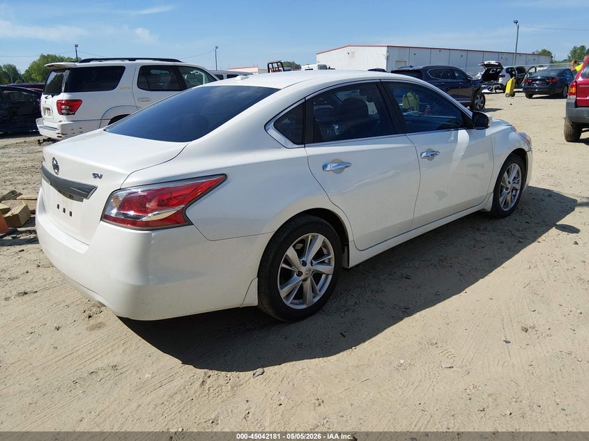2015 NISSAN ALTIMA auction photo 4