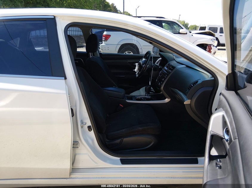 2015 NISSAN ALTIMA auction photo 5