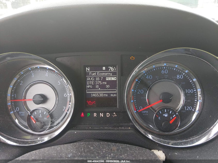2013 CHRYSLER TOWN & COUNTRY auction photo 7