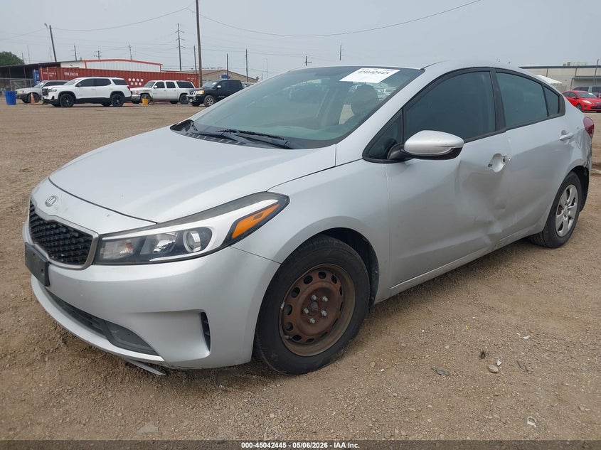 2018 KIA FORTE auction photo 2